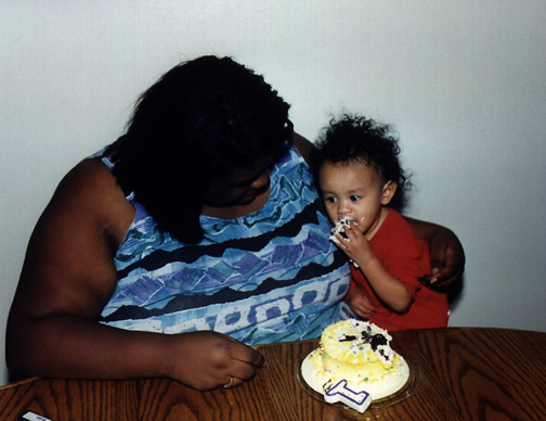 Mari eats cake!