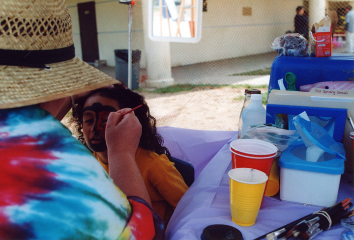 Mari gets her face painted!