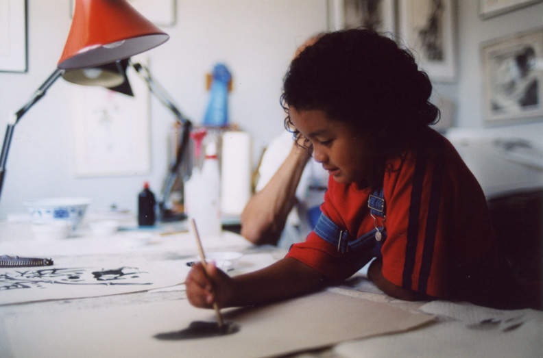 Mari tries Chinese brush painting!