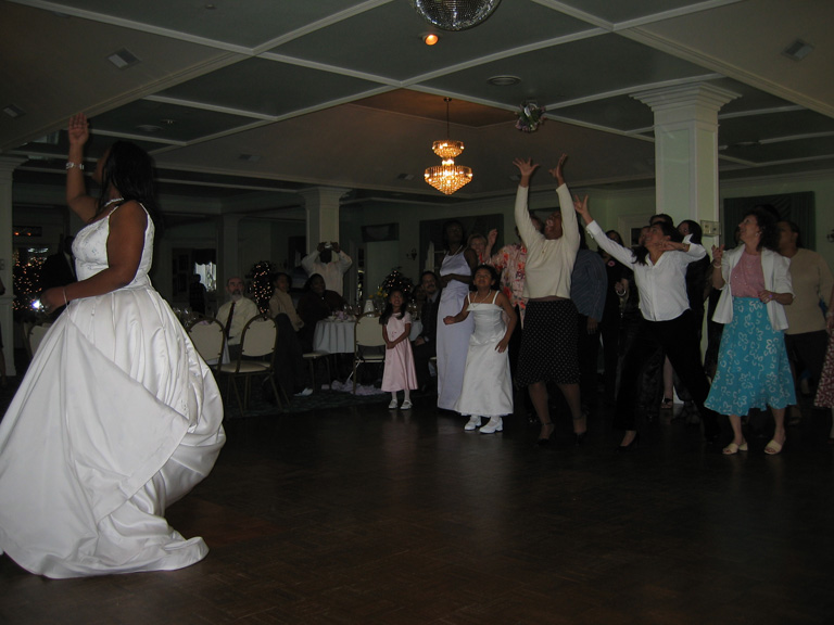 Mommy throws the bouquet!