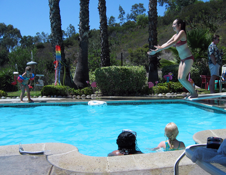 Mari waits for her turn to dive!