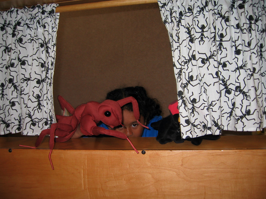 Mari does a puppet show!