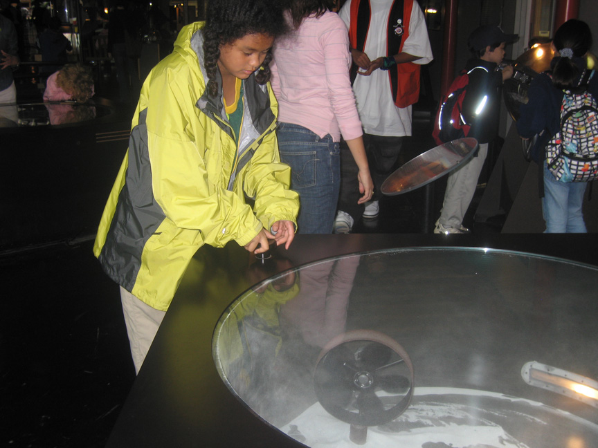 Mari explores the Exploratorium!