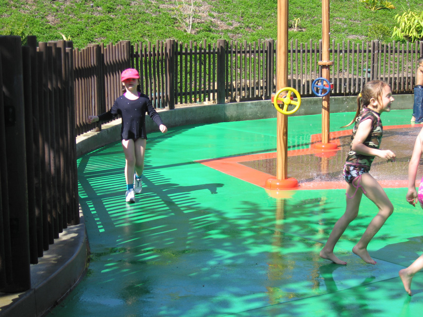 Jacqueline explores the Soak N Sail!