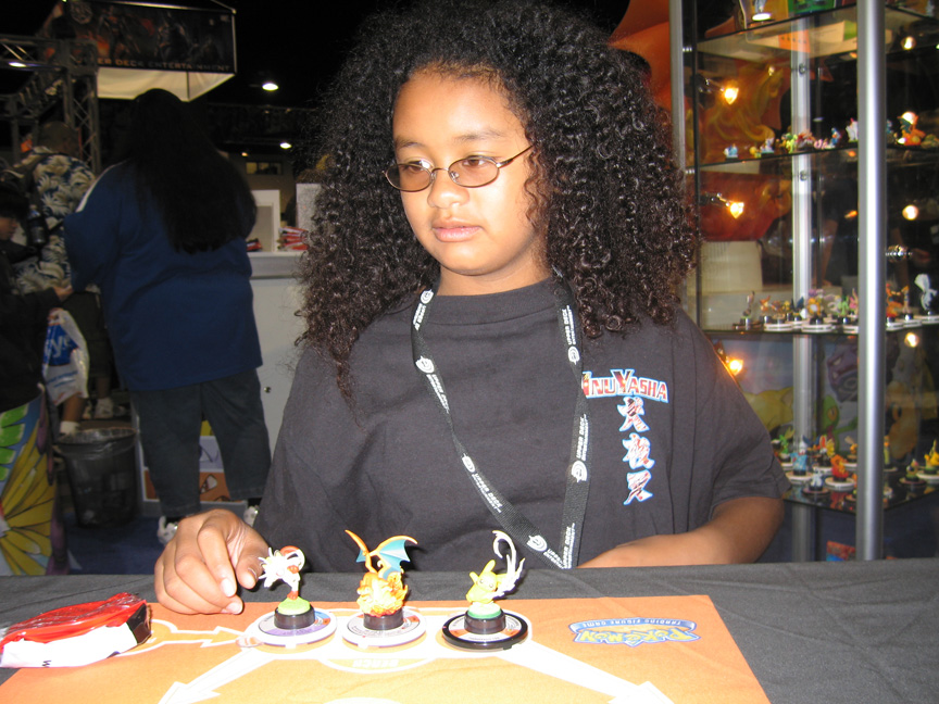 Mari learns how to play the new Pokemon game!
