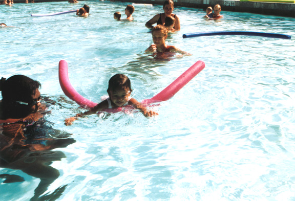 Mari swims away from Chrissy!